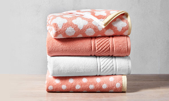 You Can Score Martha Stewart Towels At Macy's for $3.99 (regularly $16)